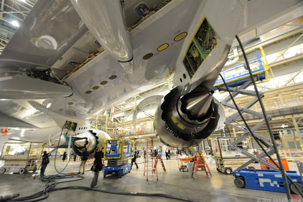 Under_747-8_I_wing.jpg 