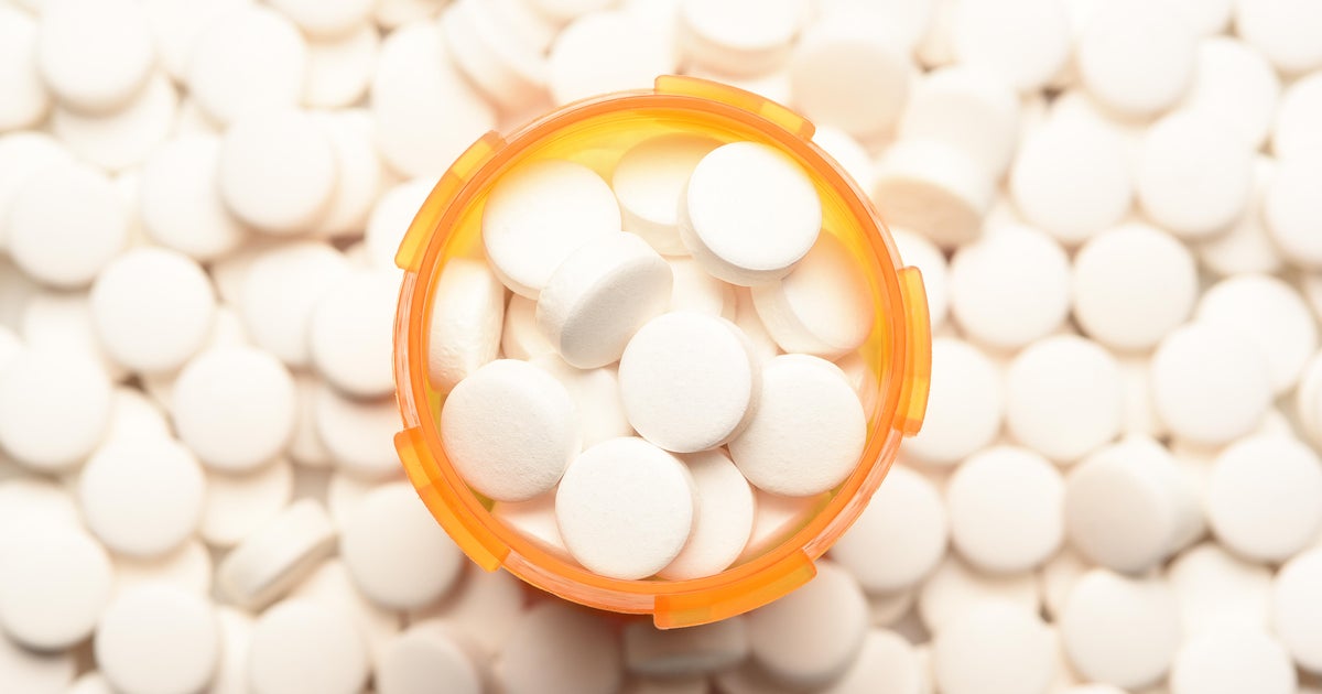 Michigan opioid overdose deaths expected to drop for third straight year 