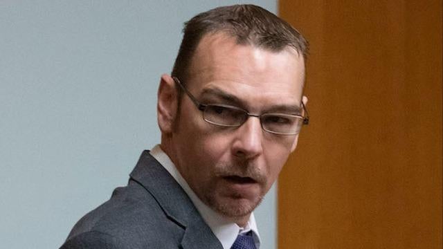 cbsn-fusion-detective-testifies-about-how-james-crumbley-stored-guns-at-home-2-thumbnail-2753550-640x360.jpg 