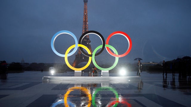 Paris City Hall Unveils Olympic Rings At Le Trocadero In Paris 