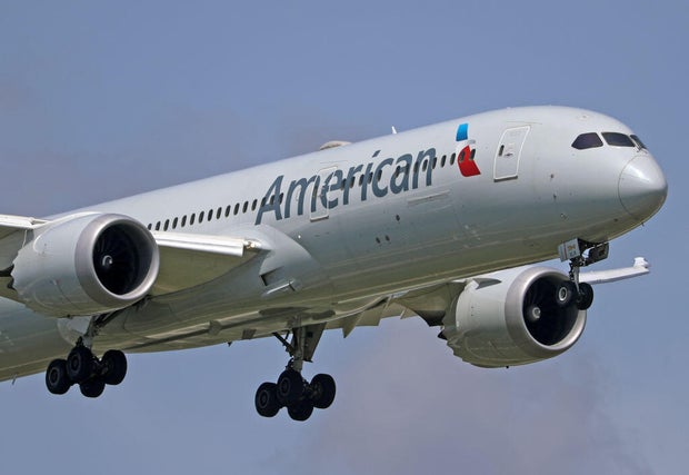 Diverse aircraft landing 