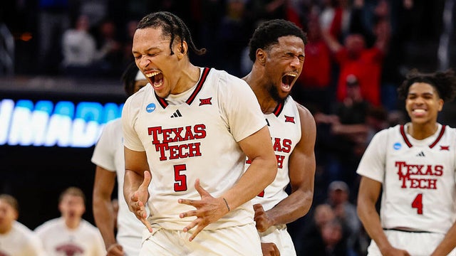 sweet-16-texas-tech-arkansas-2206601164.jpg 