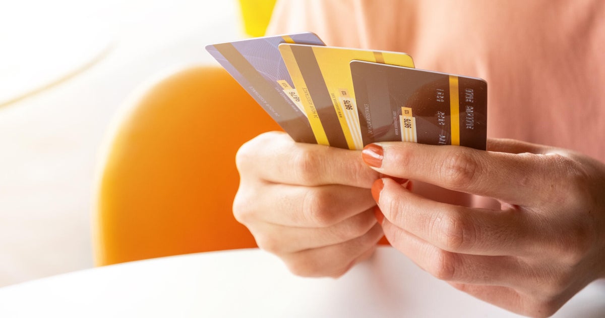 How parents are helping their young kids build credit scores 
