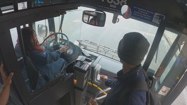 16pkg-ds-septa-bus-fare-enforcement-initiative-transfer-frame-318.jpg 
